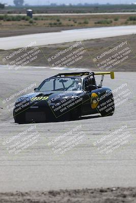 media/Sep-27-2025-24 Hours of Lemons (Sat) [[04fd3ac4ac]]/1pm (Off Ramp)/
